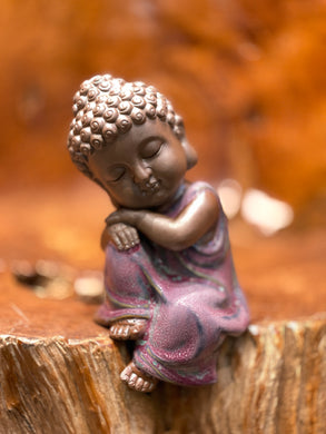 Sitting Buddha - Edge