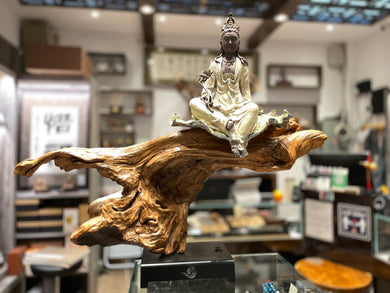 Guanyin - Peaceful with Lotus
