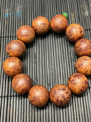 Thuja Sutchuenensis wood bead bracelet